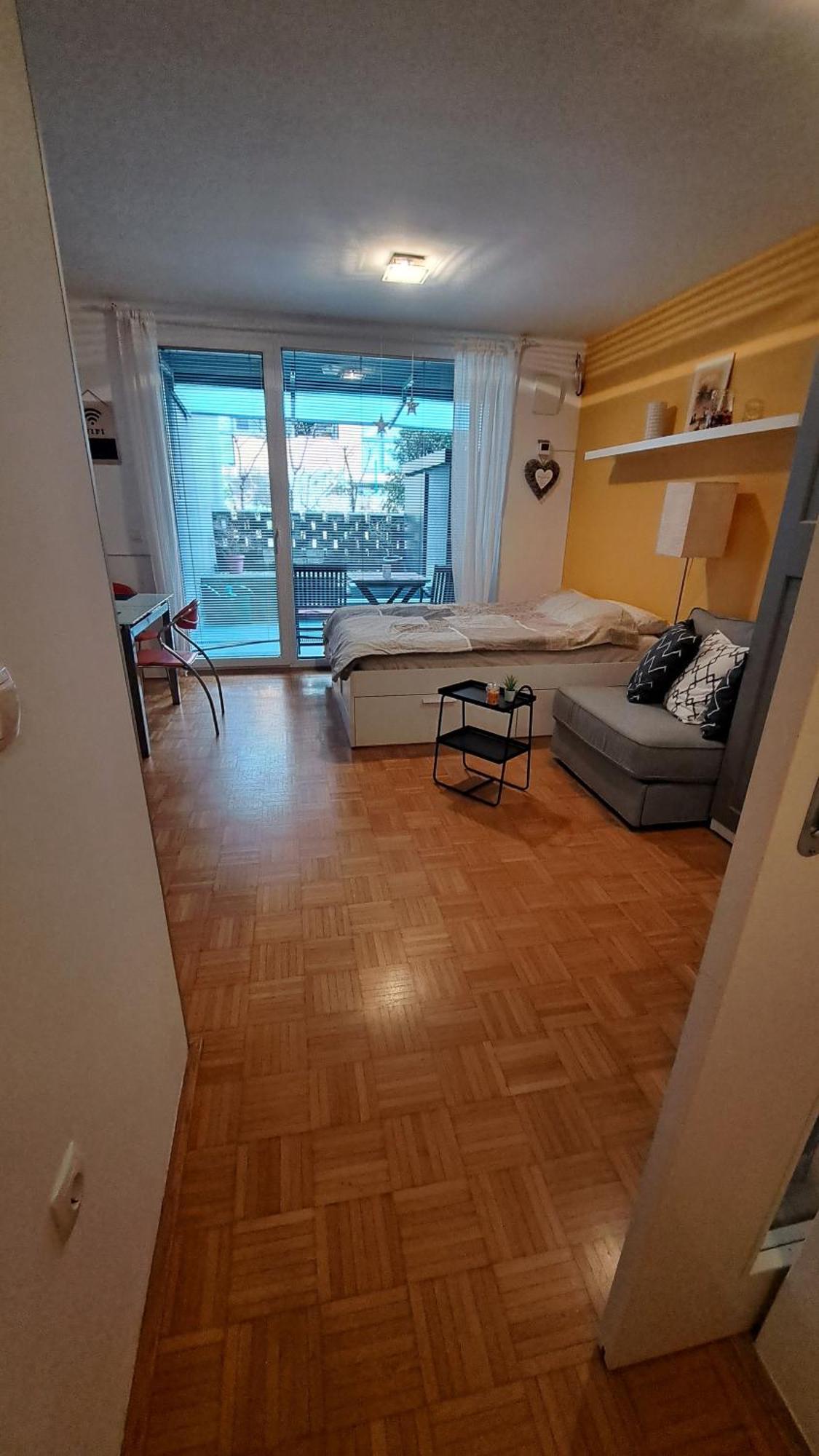 Mery Studio Ljubljana Extérieur photo